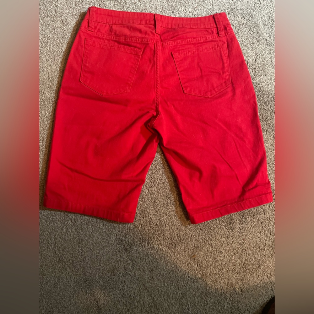 Riders by Lee women’s Bermuda shorts. - Picture 2 of 5